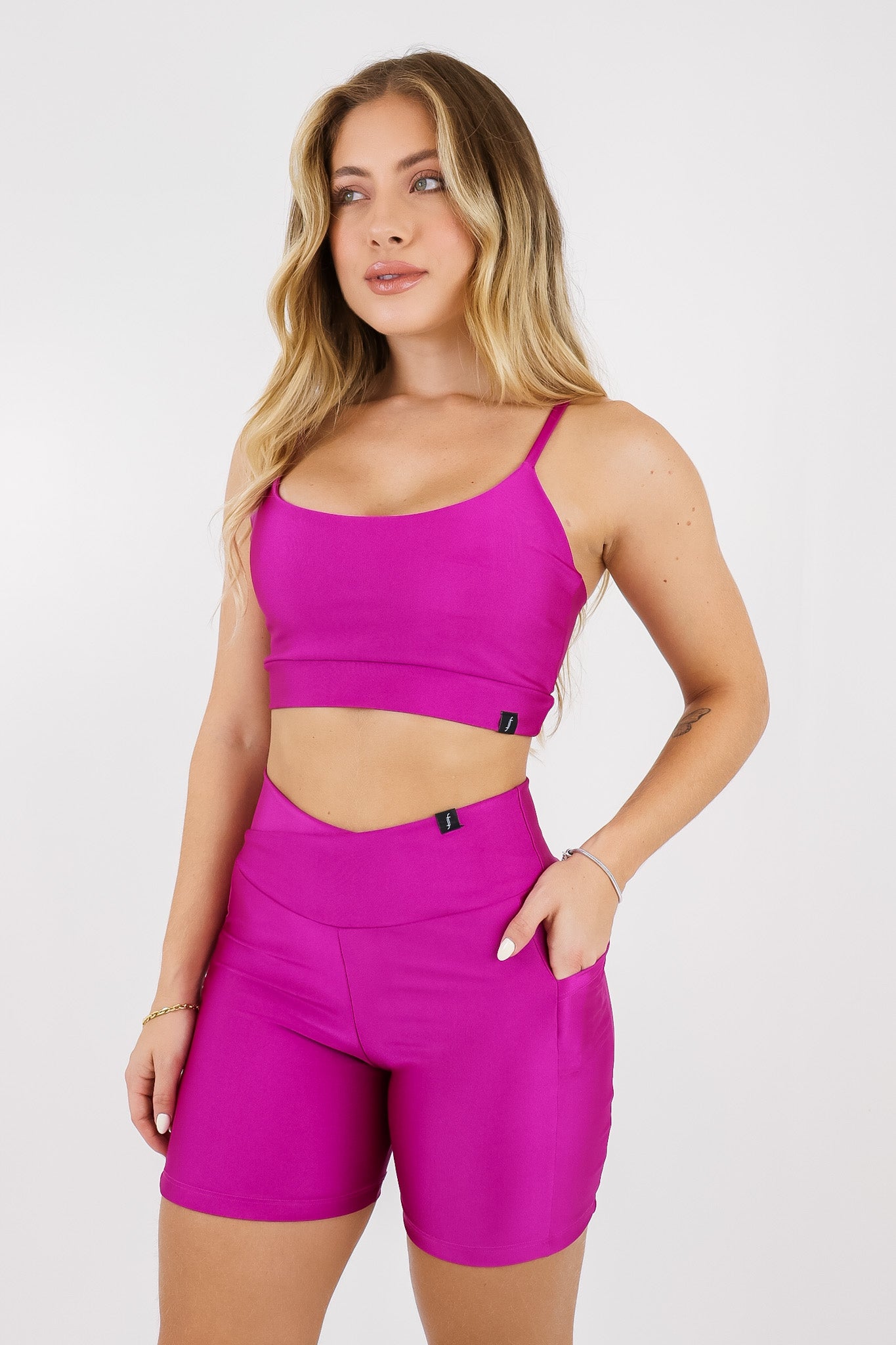 Top rosa fucsia sale